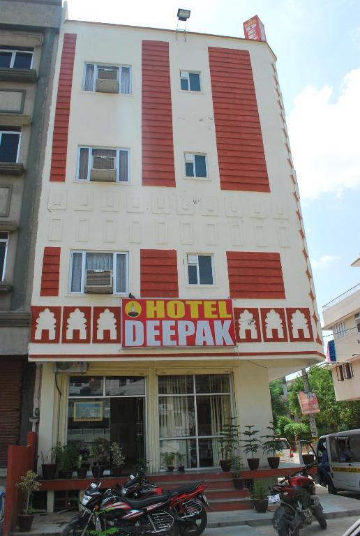 Hotel Deepak Jaipur Ngoại thất bức ảnh