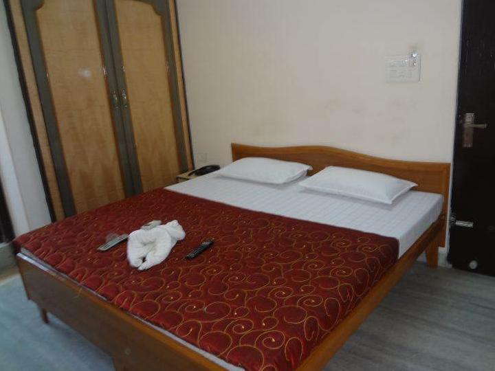Hotel Deepak Jaipur Ngoại thất bức ảnh